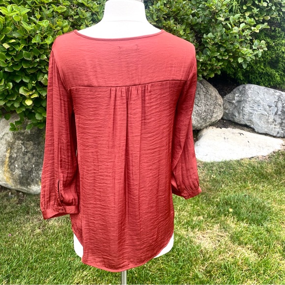 GAP Factory Tierra Red 3/4 Sleeve Blouse - Picture 12 of 15